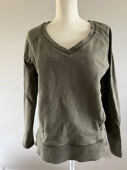Lululemon V-Neck Sweatshirt Pullover
