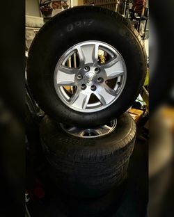 Tires Chevy Silverado 2016