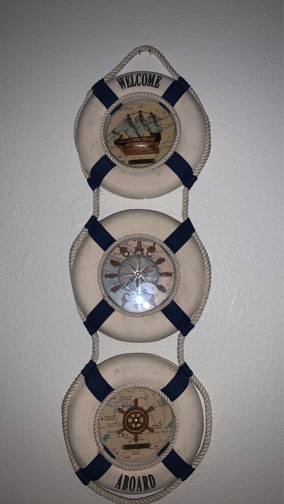 Wall hanging clocks .