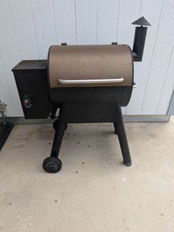 Traeger Pro 22 Pellet Grill – Lightly Used