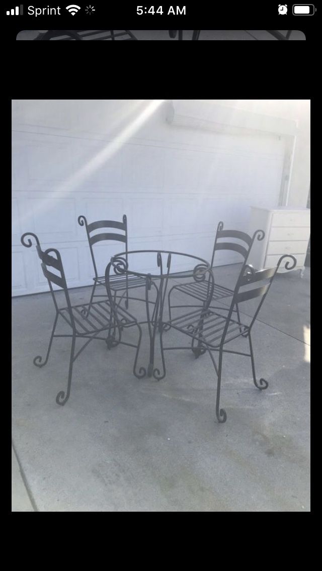 Beautiful Pier one imports black iron table