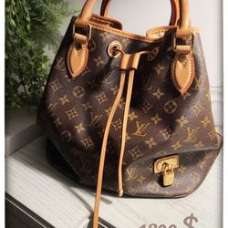 Lightly Used But In Very Good Condition! 100% Authentic, Limited Edition,Large Louis Vuitton Handbag! Original Price 4500$! Serious Buyers Only! 