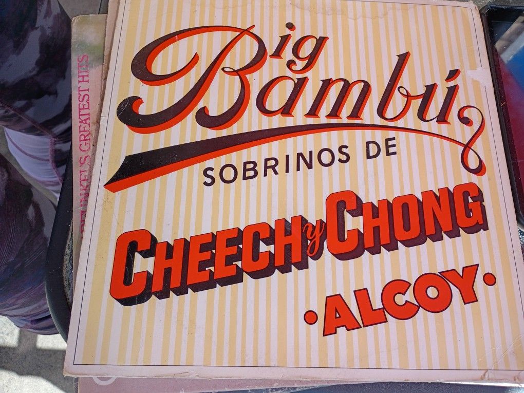 Cheech N Chong Record With Perfect Joint Paper