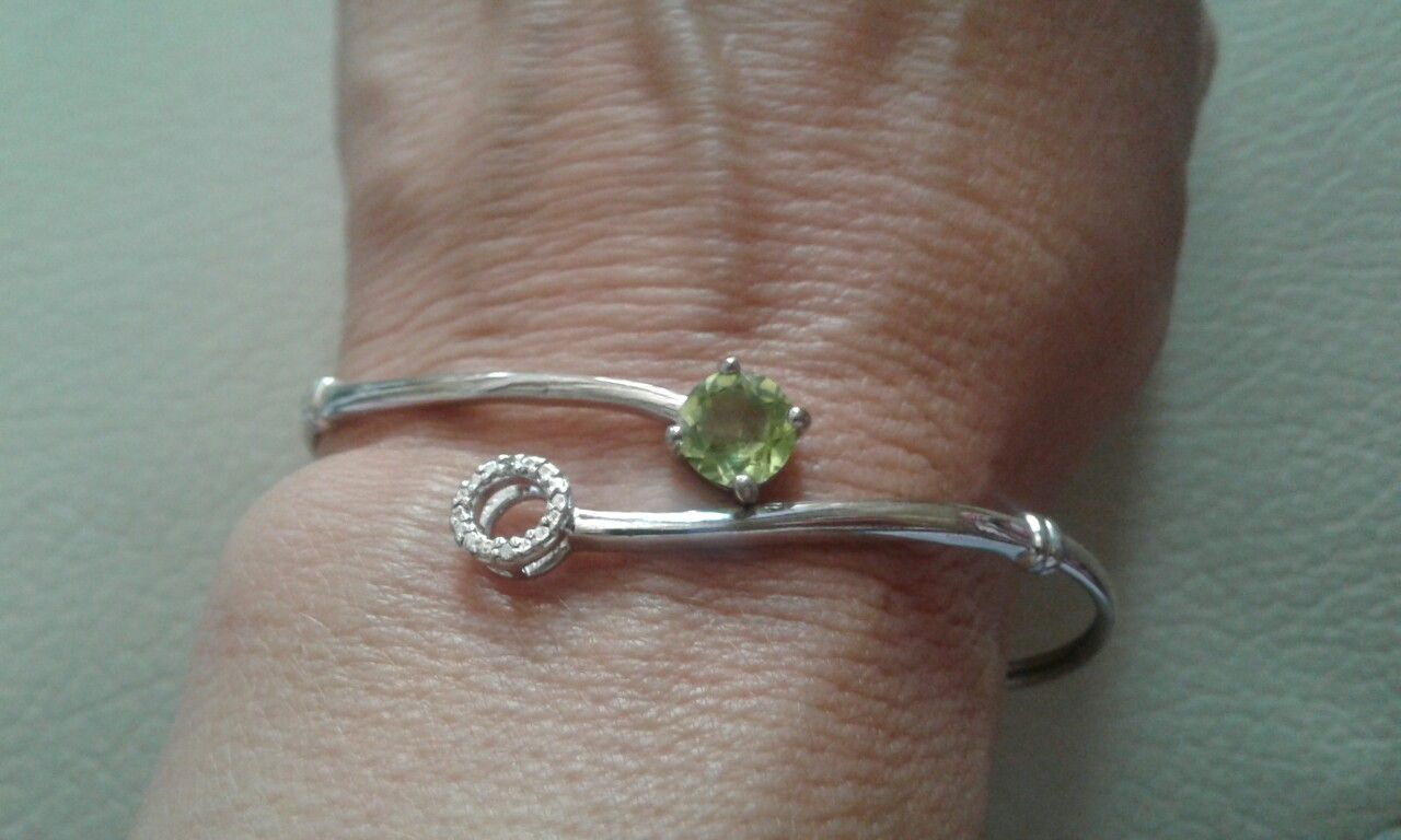 Sterling silver peridot set