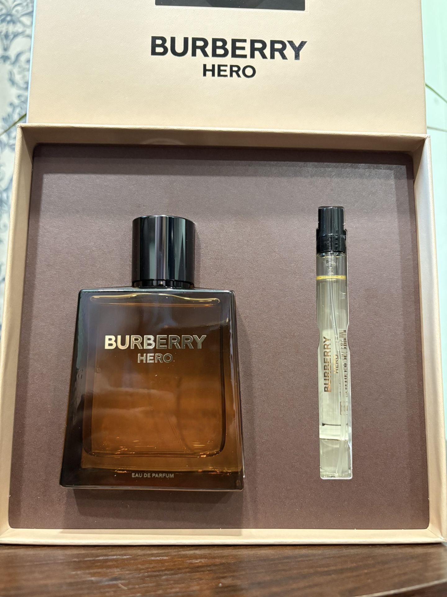 Burberry Hero Perfume Set