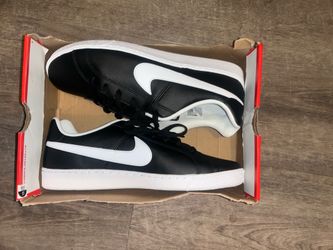 Nike court royales