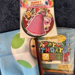 LOTS OF MARIO BIRTHDAY DECOR  - New