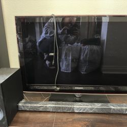 Samsung TV & Sound Bar