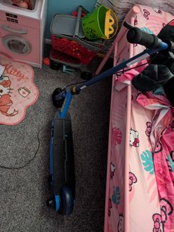 Like new Razor electric scooter