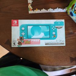 Nintendo Switch Lite - Timmy & Tommy's Aloha Edition