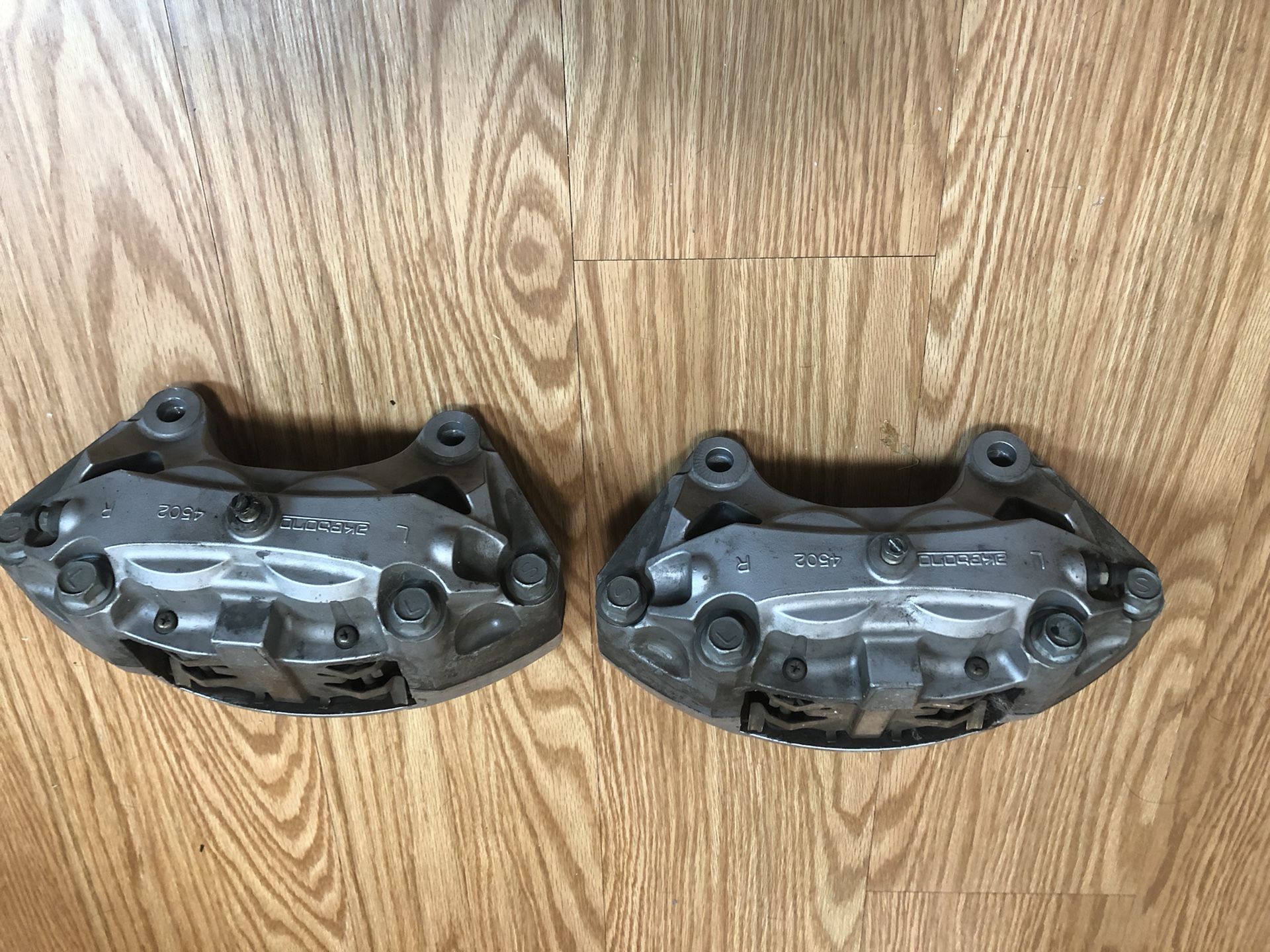 Infinity/Nissan Akibono Front Brake Calipers