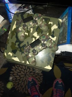 175 Ps4 Limited 1tb With Camo Controllers 