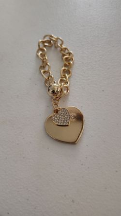 Costume jewelry gold color heart bracelet , Brand new