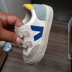 Buenos Tenis  Veja  De Niño Size T2 Small Made In Brazil  Okey Personas Serias Okey Se Vale Ofrecer 