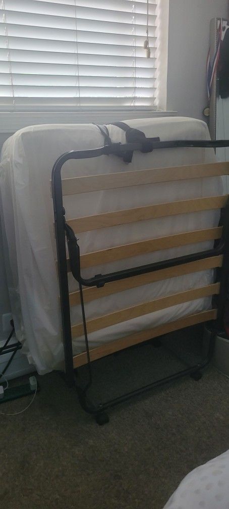 Cot Bed / Catre