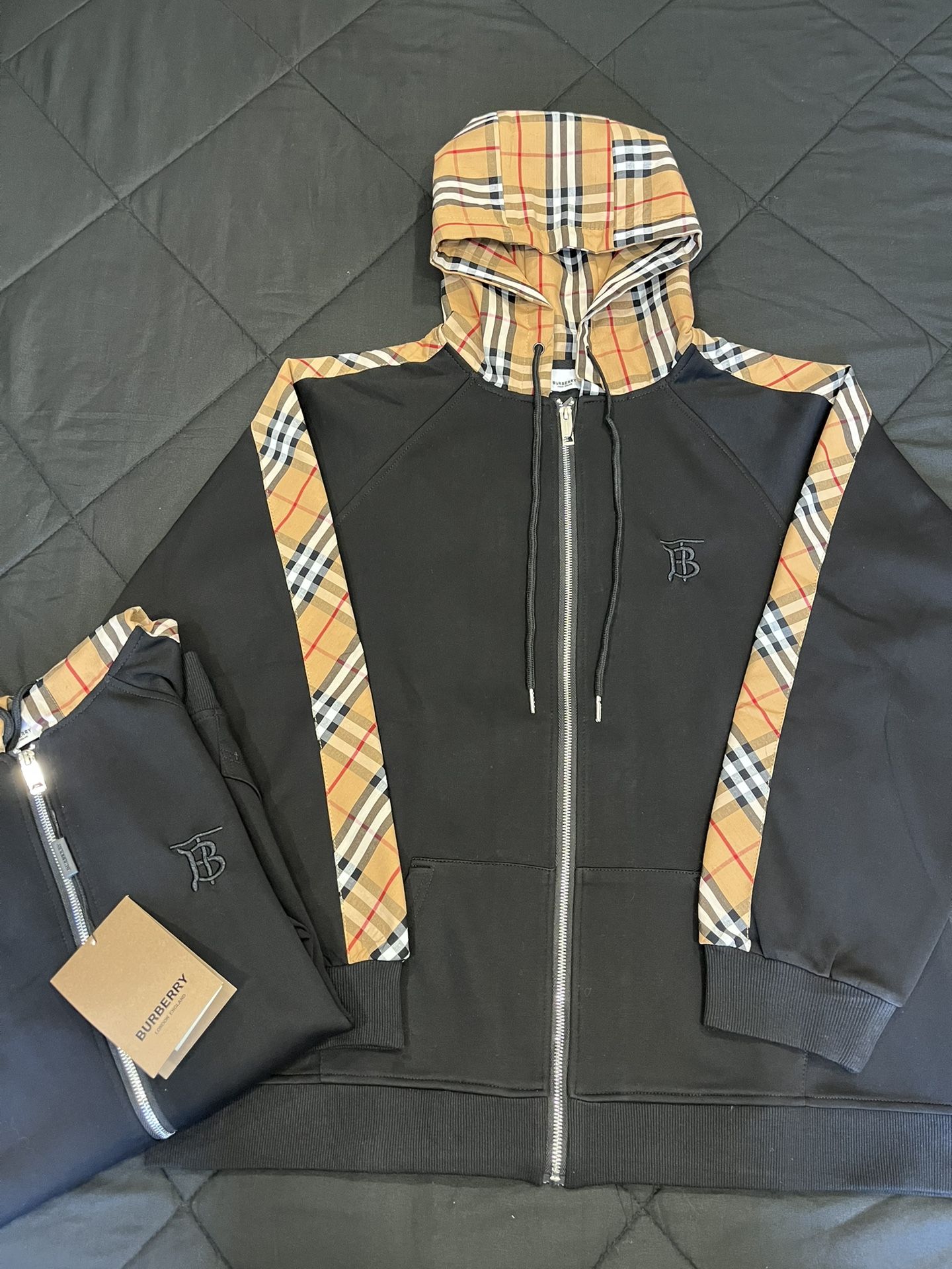 Burberry ZipUp