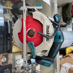 Makita 18-volt LXT Brushless Cordless 6-1/2” Circular Saw 