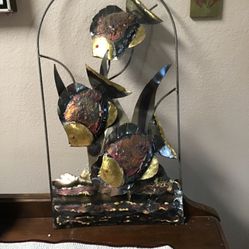 Metal  Hanging Fish  It Was Hanging On The Wall  Lined  Up With  My  Fish  Tank It’s  Really  Pretty $5