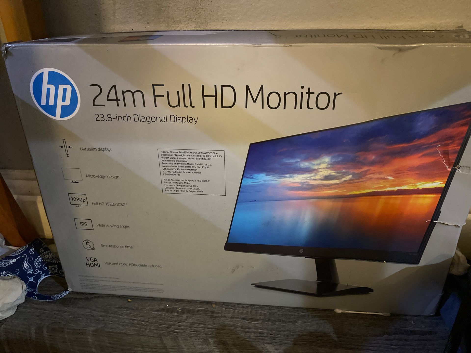 HP computer monitor