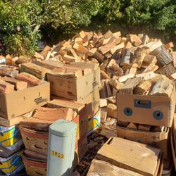 Firewood Bundles In A Banana Box Double A Store Bundle Clean And Ready To Burn 🔥 