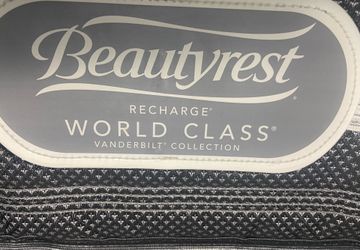 BEST OFFER QUEEN MATTRESS & BOX SPRING