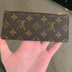 Louis Vuitton Mens Wallet for Sale in Los Angeles, CA - OfferUp