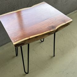 Awesome Rustic Modern  Pin Leg Side Table 