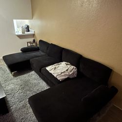 Black Sectional Couch 