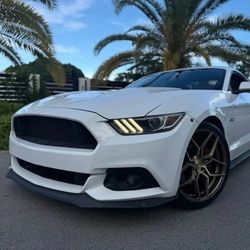 2017 Ford Mustang GT   