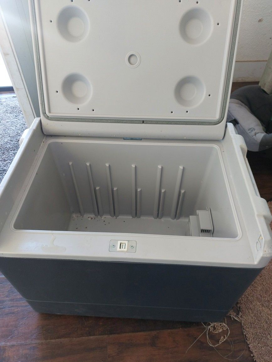 Coleman Plug In Cooler