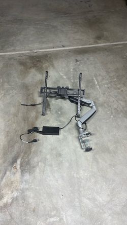 Screen Wall Mount with Desk Clamp Arm