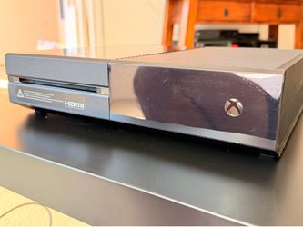 Microsoft Xbox One Console Model 1540 HDMI Gaming System