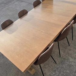 Dining Table w/leaf and 6 Chairs