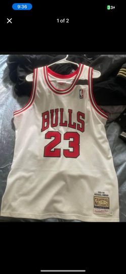 Authentic Micheal Jordan Jersey Size xtra Large
