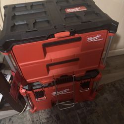 Milwaukee pack out box cart with drawers