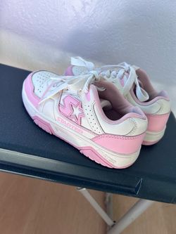 Girl shoes
