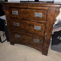 3-Drawer Wood Dresser