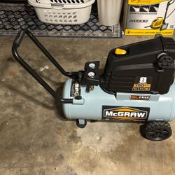 8 Gallon Air Compressor 