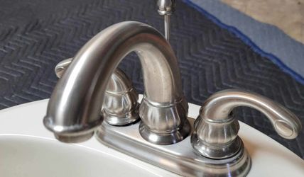 5 Piece Off-White Bathroom Fixtures Package “Like NEW” condition