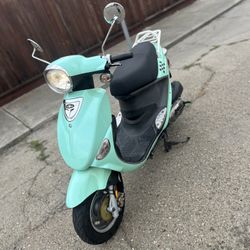 Genuine Motors Buddy 125cc Moped Scooter