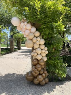Balloon garlands