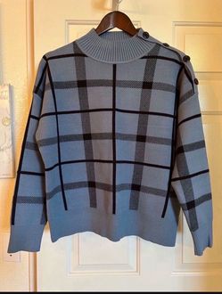 Women’s Sweater-size L