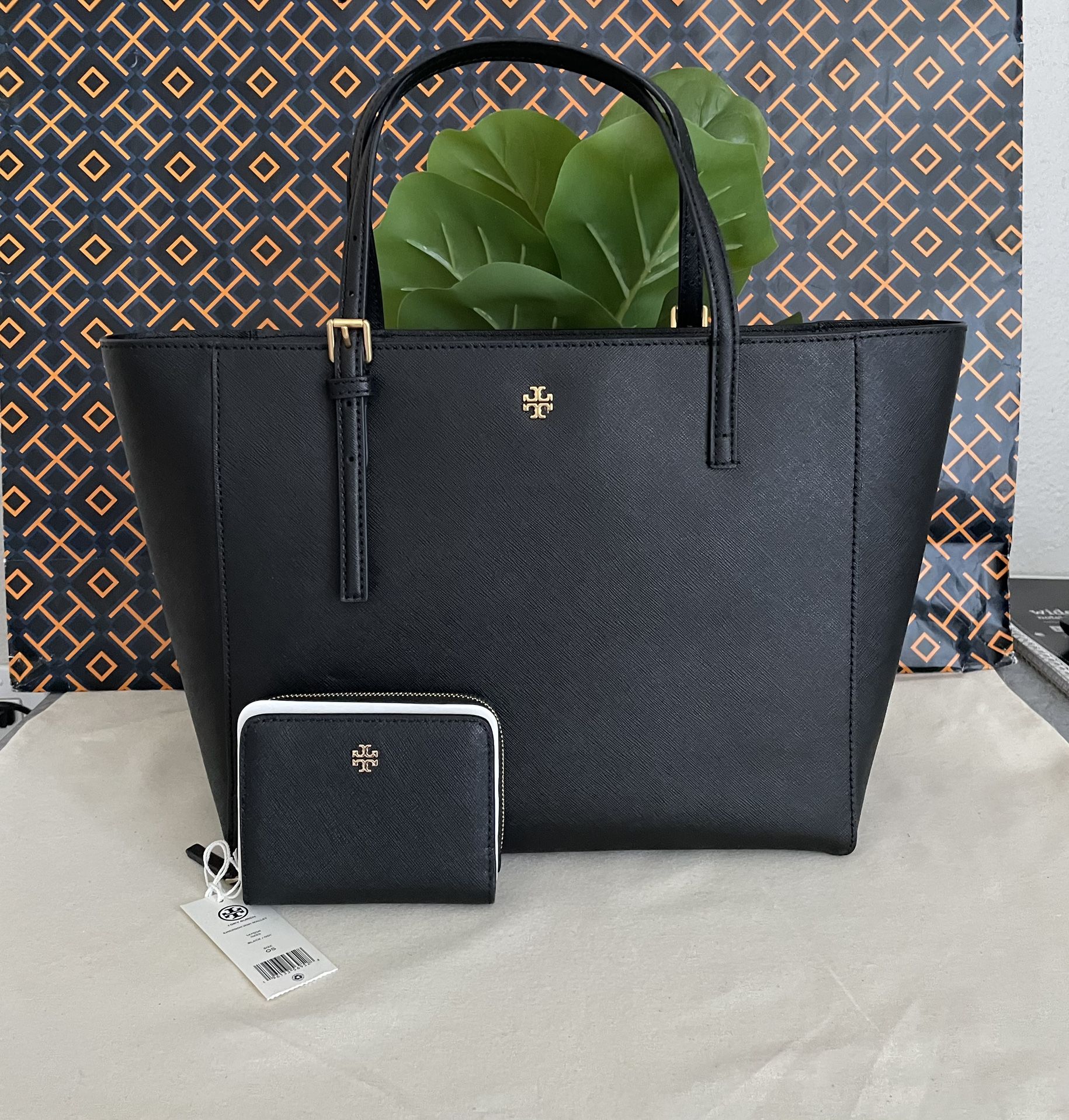 New, authentic Tory Burch Emerson tote & matching wallet black color