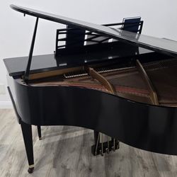 Kimball pianos, including baby grand model manufactured in Chicago 