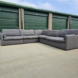 Free Delivery! Beautiful Down Feather Modular Couch (Super Comfortable)