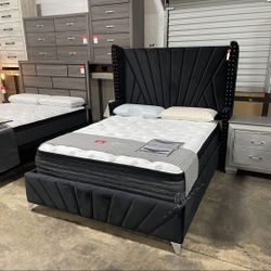 Carissa Black Bed
Furniture of America$10 Down Payment And Financing Available