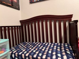 Crib & Changing Table Dresser