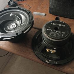 Subwooers