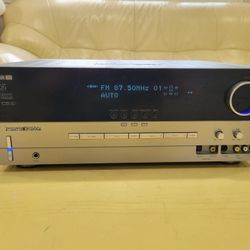Harman/Kardon Avr 135 Receiver. 6.1 channel 240 watt receiver. 