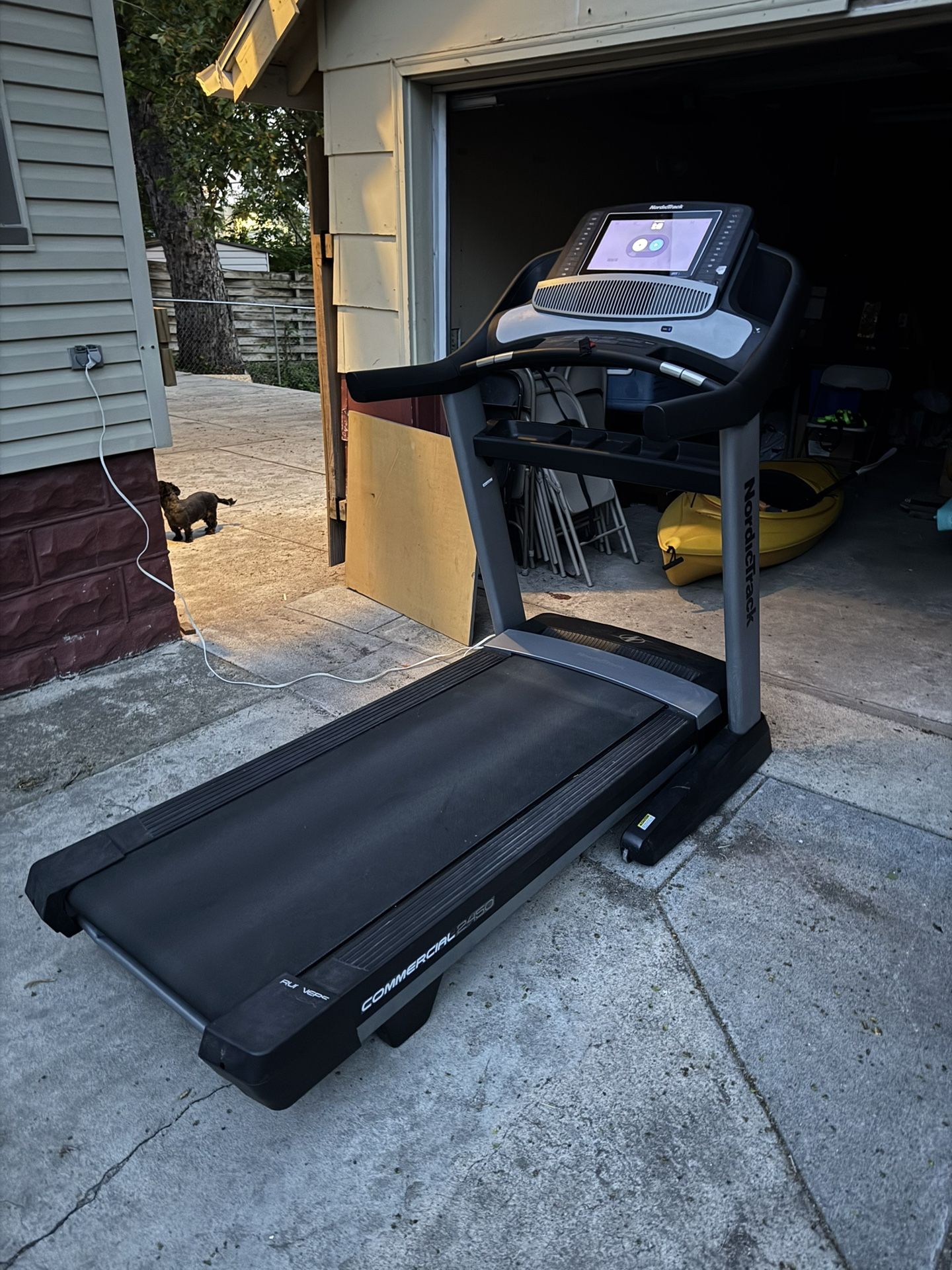 Nordic Track Commercial 2450 Treadmill